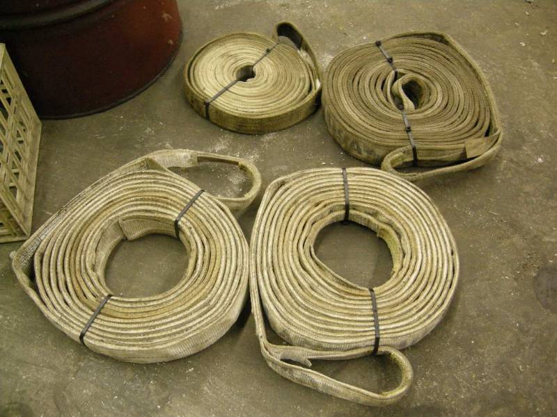 lot 30 image: 4 Tow Straps
