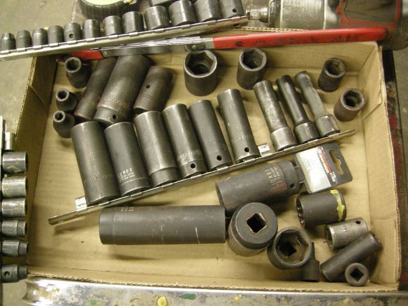 lot 54 image: SK, NAPA Impact Sockets