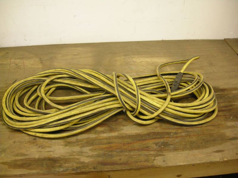 lot 66 image: Heavy Duty Extension Cord