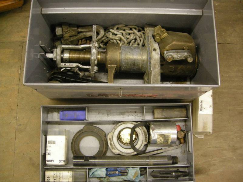 lot 19 image: Mueller Drilling and Tapping Machine