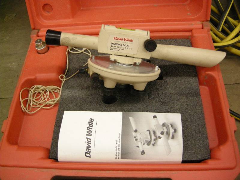 lot 86 image: David White Leveling Scope