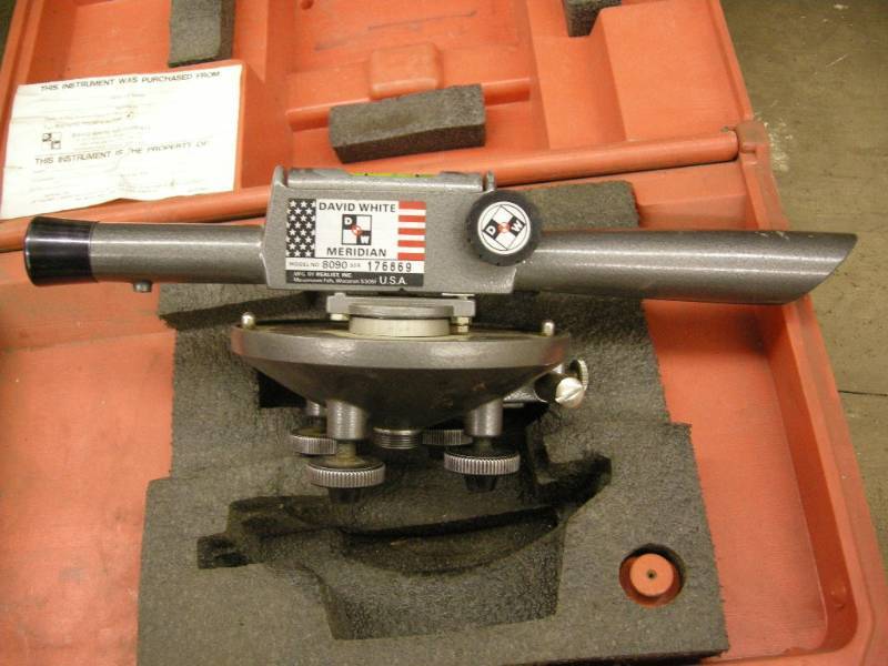 lot 87 image: David White Leveling Scope
