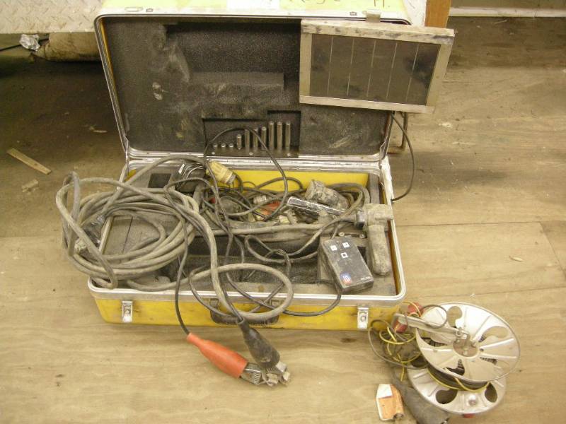 lot 102 image: LaserSurvey EquipmentAccessories