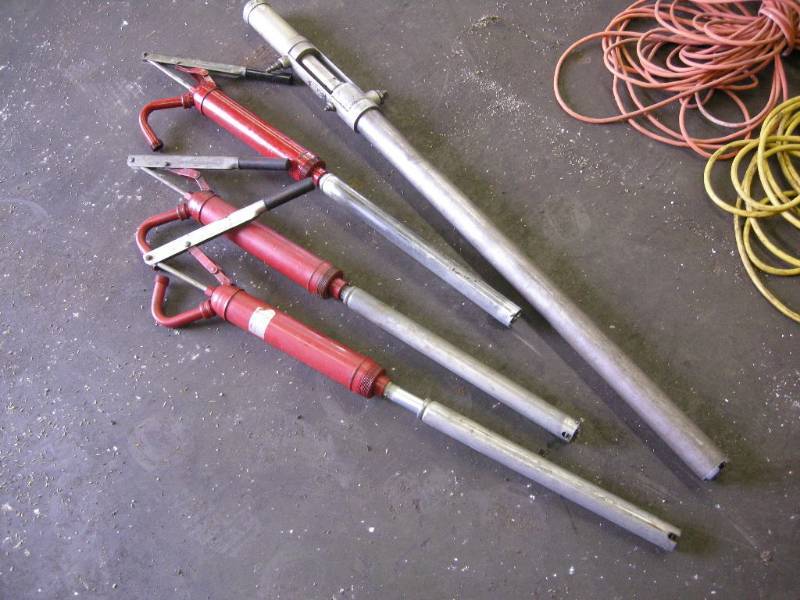 lot 133 image: 4 Oil Barrel Pumps