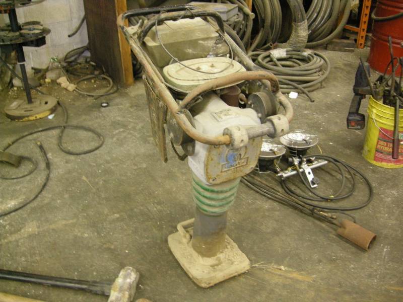 lot 146 image: Wacker Compactor Tool