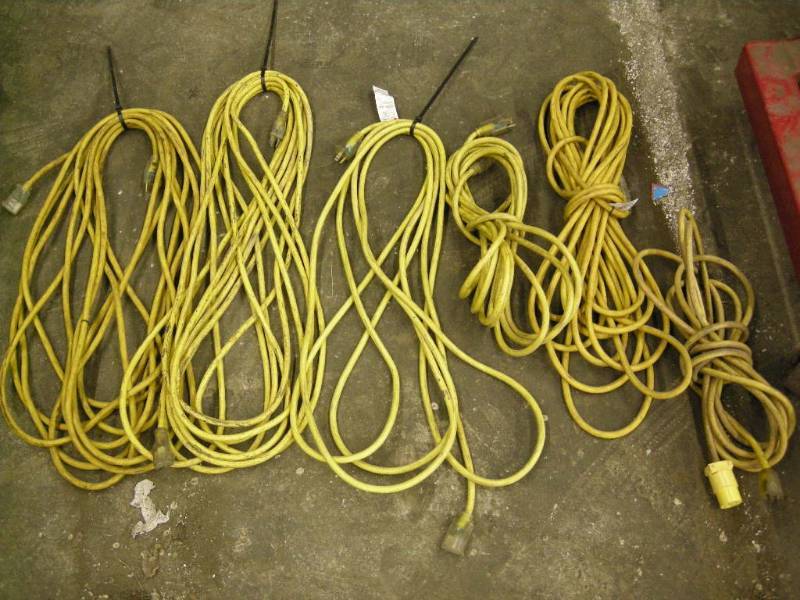 lot 167 image: 6 Extension Cords