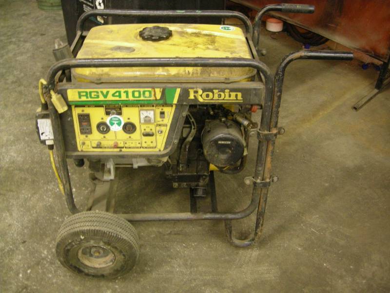 lot 171 image: Robin 4100 Generator