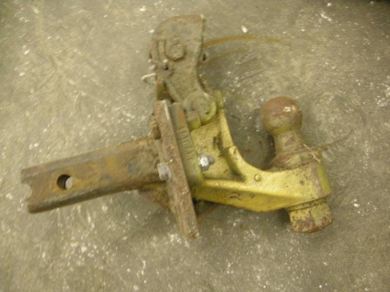lot 183 image: Ball-Pintal Hitch