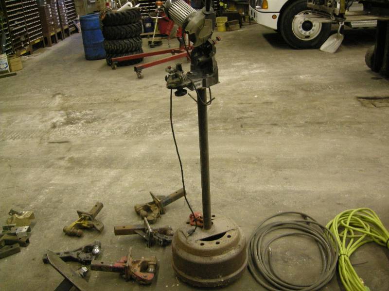 lot 185 image: Oregon Chainsaw Chain Sharpener