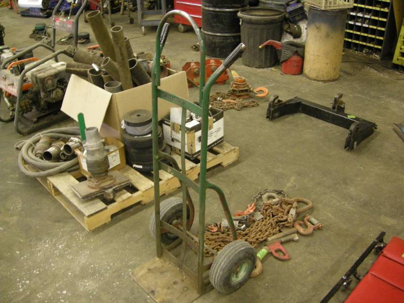 lot 188 image: 2 Wheel Dolly