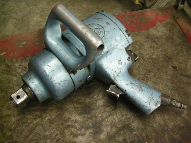 lot 204 image: Central Pneumatic 1in. Drive Air Impact Wrench