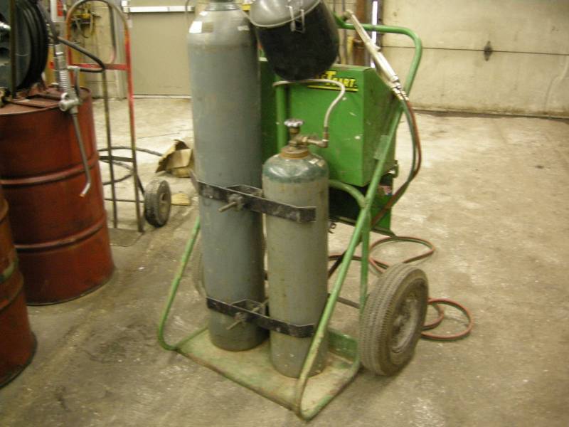 lot 247 image: Saf-T-Cart Portable Welding Cart