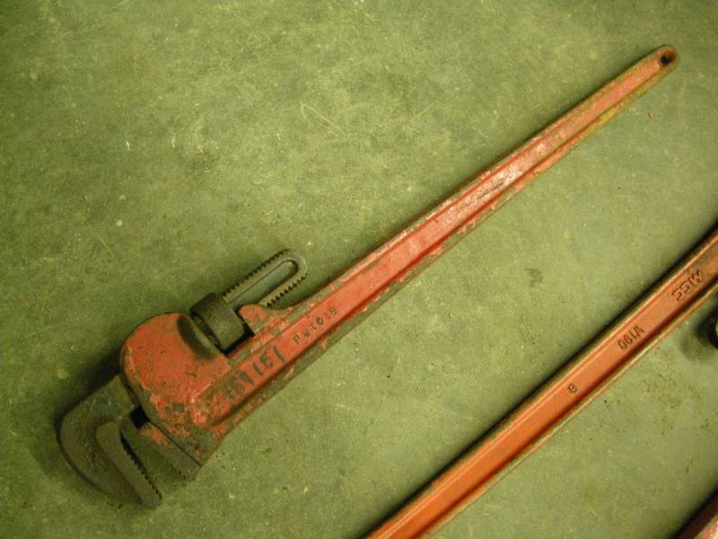 lot 302 image: Large Pipe Wrench
