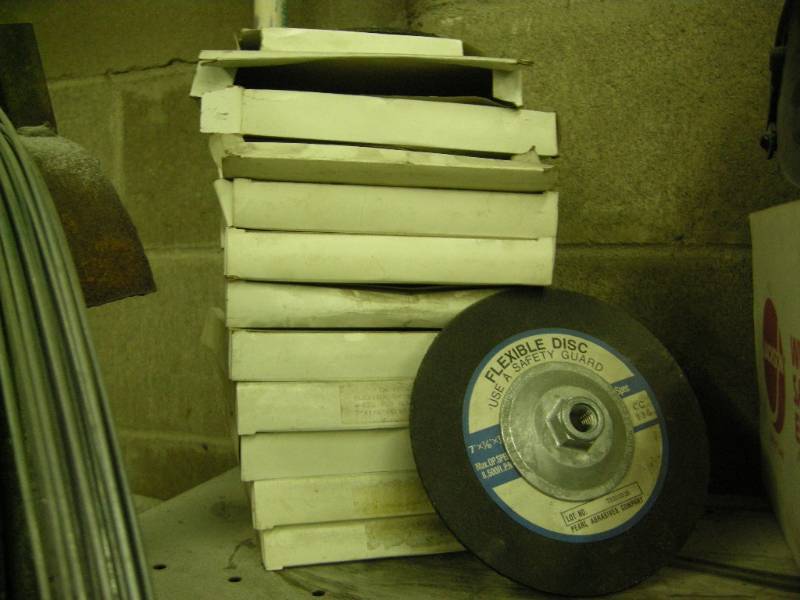 lot 313 image: Cronatron Abrasive Grinding Wheels