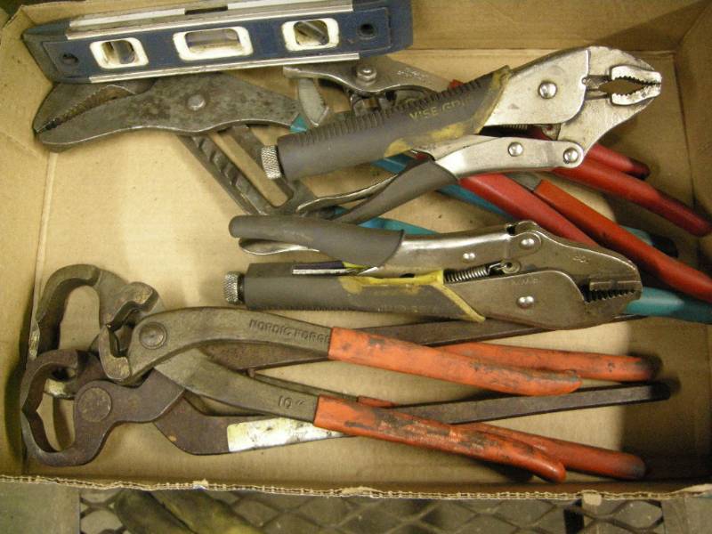 lot 332 image: Pliers