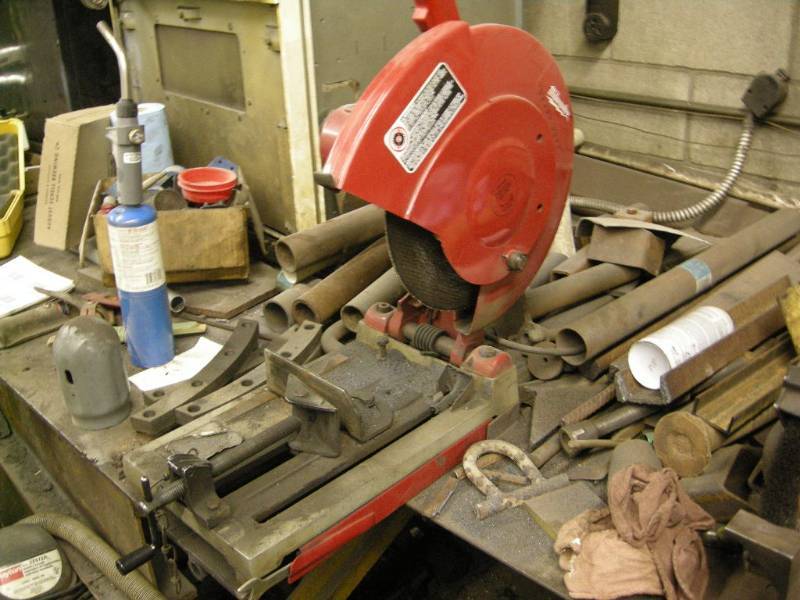 lot 337 image: Milwaukee Heavy Duty Chop Saw