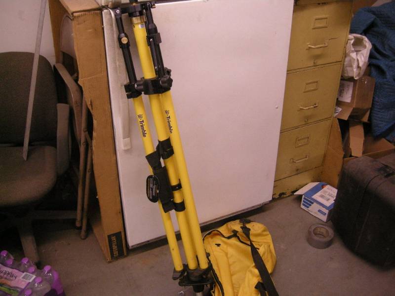 lot 354 image: Trimble Surveying Tri-pod
