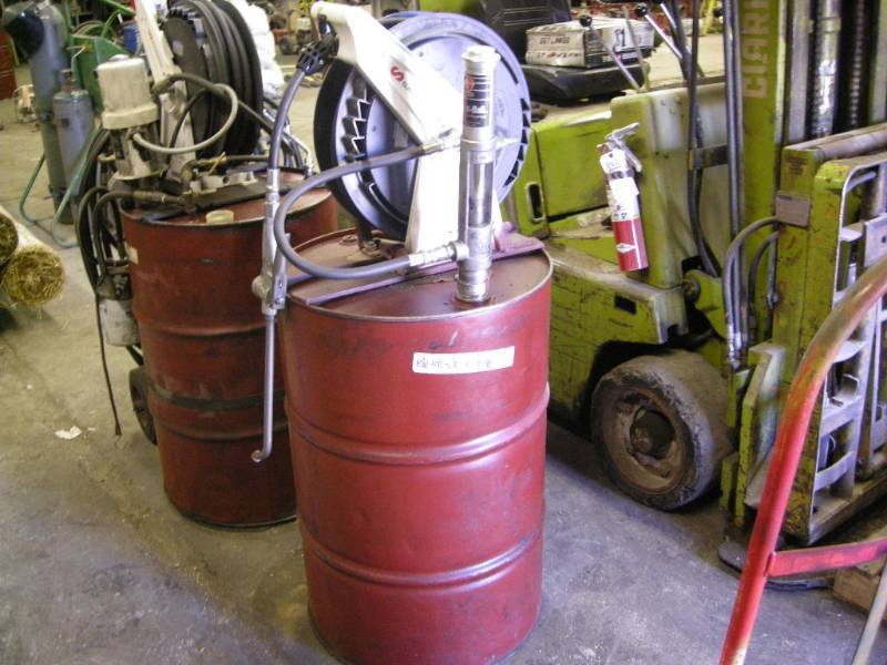 lot 272 image: Barrel, Pump, Hose Reel