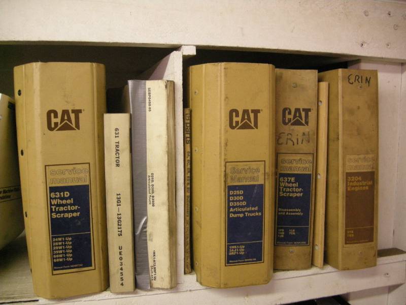 lot 359 image: CAT Heavy Equipment Shop Manuals