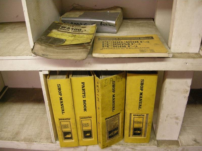 lot 360 image: Komatsu Heavy Equipment Shop Manuals