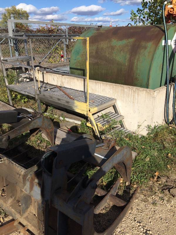 lot 14A image: Concrete Fuel Tank Bunk Containment