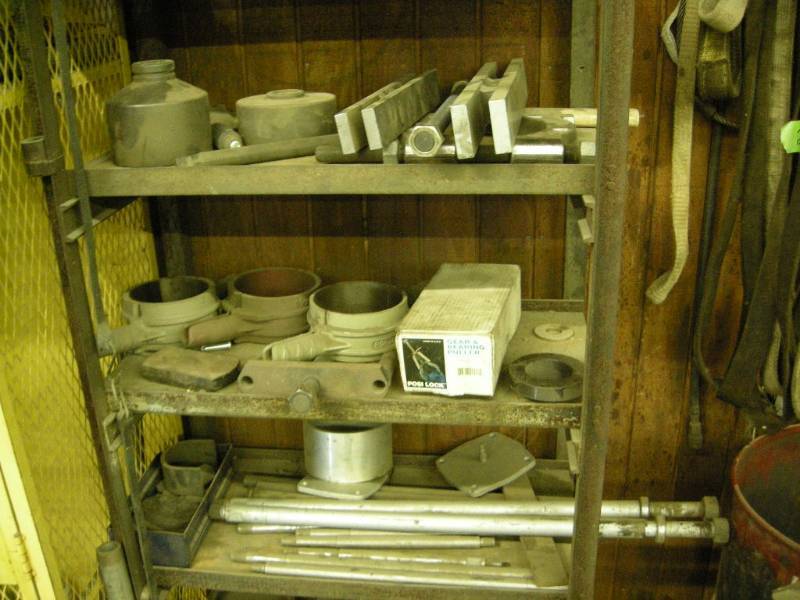 lot 428 image: Truck Equipment