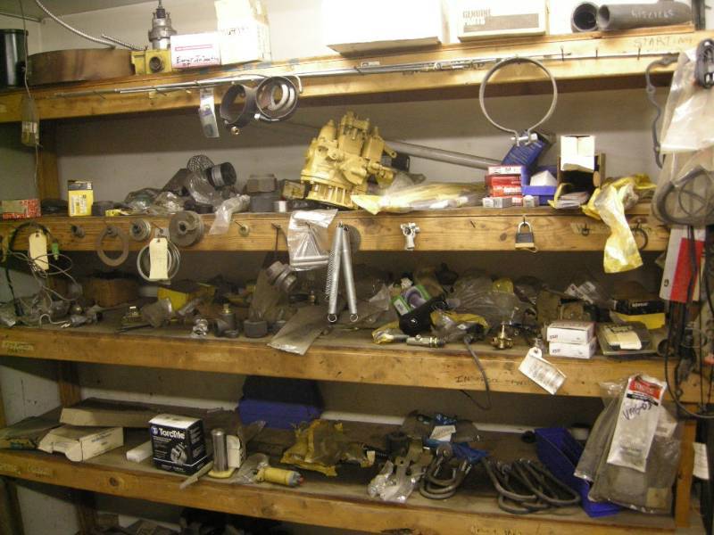 lot 395 image: Misc EquipmentTruck Parts on 4 Shelves