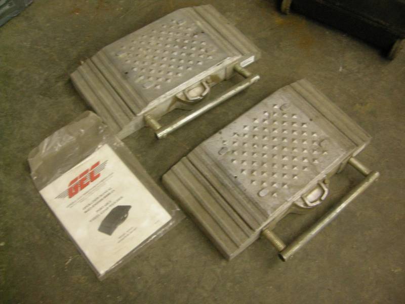 lot 413 image: GEC Portable Wheel Load Weighers