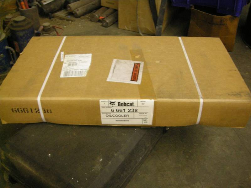 lot 417 image: Bobcat 763 Oil Cooler