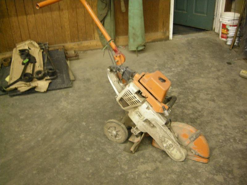 lot 421 image: Stihl Concrete Saw