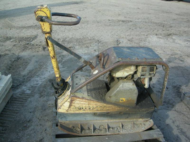 lot 437 image: Wacker Vibrating Compactor