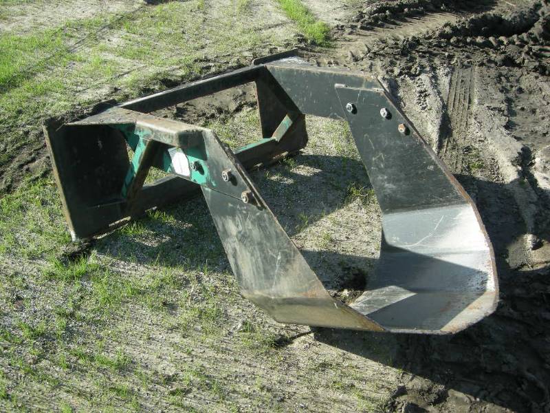 lot 460 image: Skidsteer Tree Spade