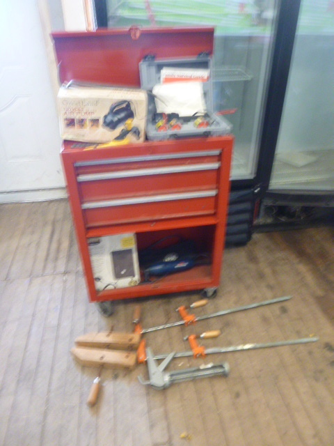 lot 59 image: Toolbox with Miscellaneous Tools
