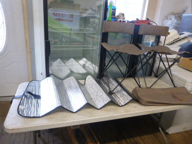 lot 68 image: 2 NEW Foldable Outdoor Chairs