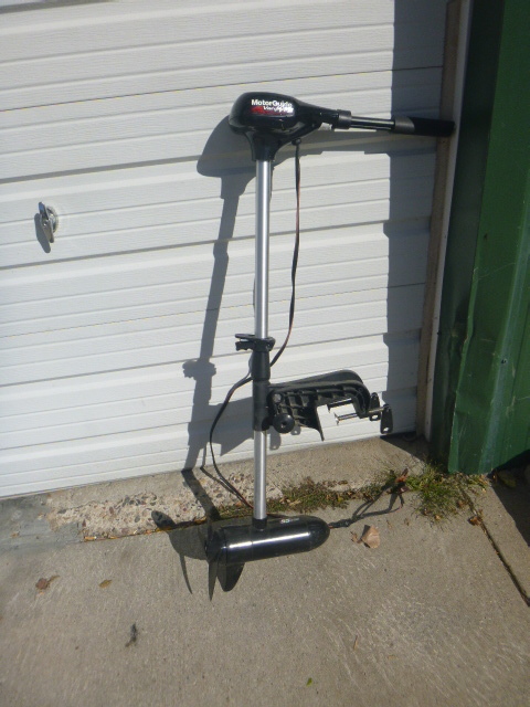 lot 17 image: Motor Guide Vari Max Trolling Motor
