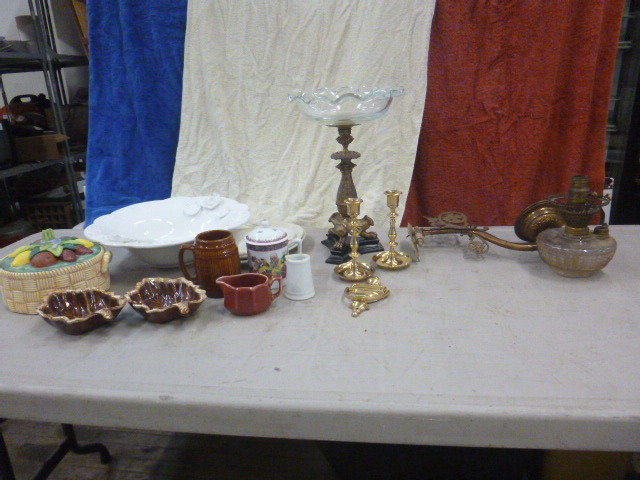 lot 31 image: Household Items