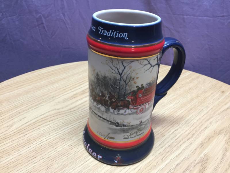 lot 60 image: 1990 Budweiser Stein #1464
