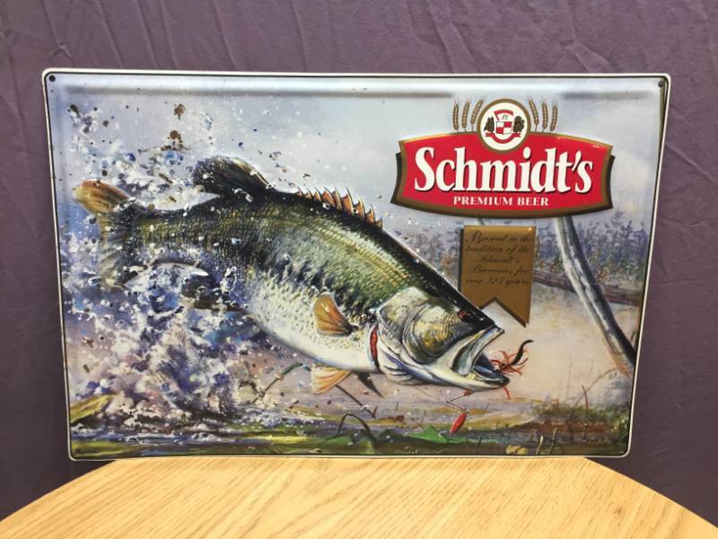 lot 11 image: Schmidts Beer Sign