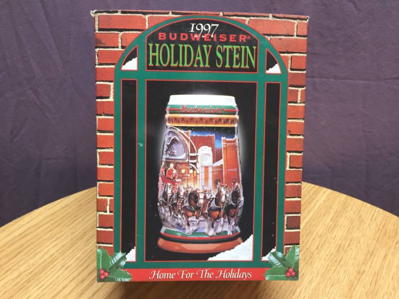 lot 16 image: 1997 Budweiser Holiday Stein