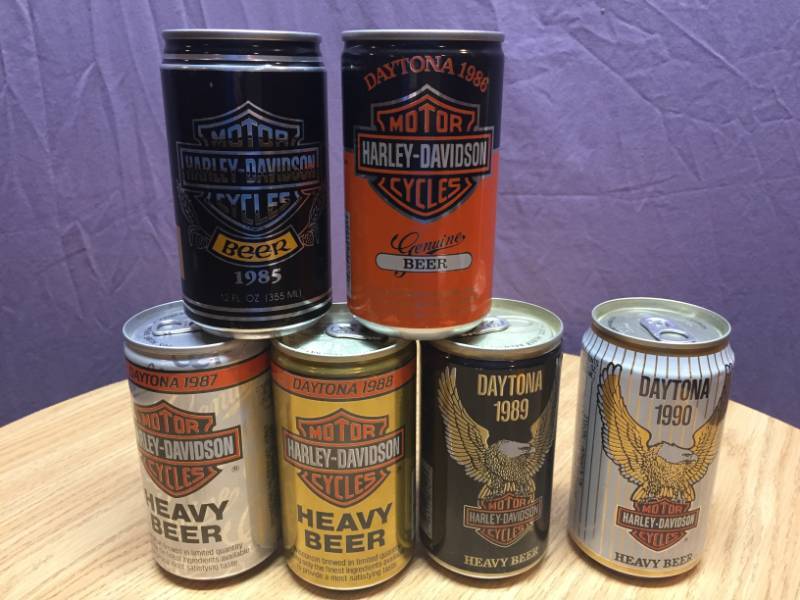 lot 43 image: Harley Davidson Beer Cans Daytona 1985-1990