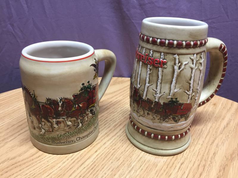 lot 50 image: Rare 1980 & 1981 Budweiser Holiday Steins