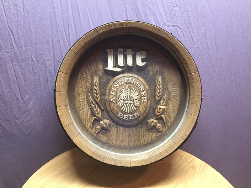 lot 68 image: Miller Lite Light Up Sign