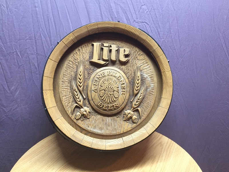 lot 67 image: Miller Lite Sign