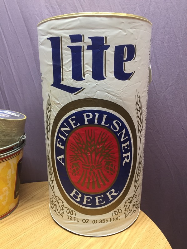 lot 75 image: Assorted Beer Items