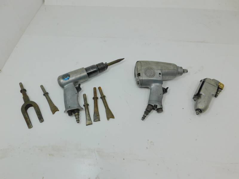 lot 70 image: Vintage Tough Mechanics Air Powered Tools