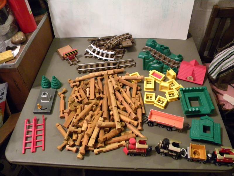 Lincoln Logs Rail Road