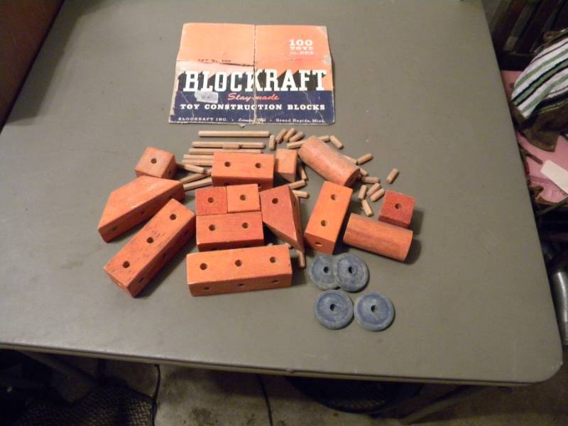 Vintage Blockraft Toy Construction Blocks