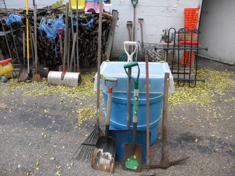 Long Handled Tools