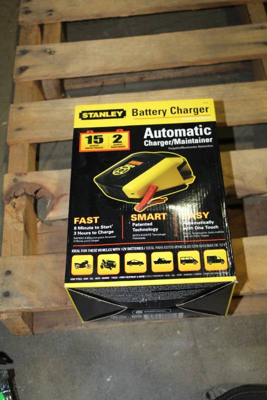 lot 5 image: Stanley 152 Battery Charger Automatic ChargerMaintainer