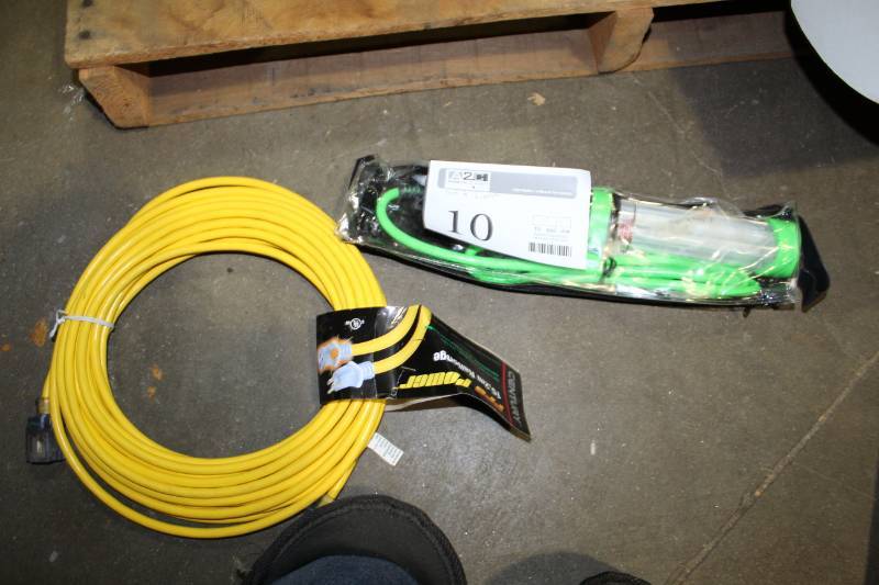 lot 10 image: Pro Glo Fluorescent Worklight, Pro Power Heavy Duty 163 SJTW 13A 125V Coldweather Jacket Water & Flame Resistent 50ft. Extension Cord